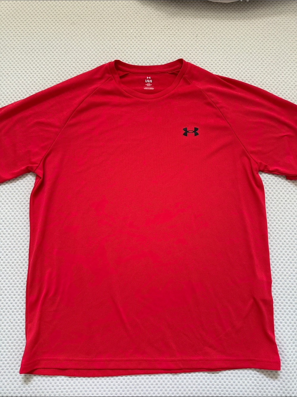 Under Armour Red Short-Sleeve Athletic Tee with Black Logo